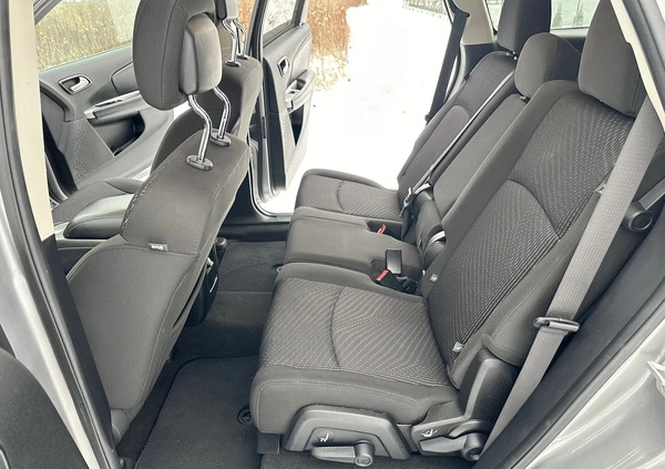 Dodge Journey cena 69999 przebieg: 82000, rok produkcji 2019 z Skarszewy małe 56